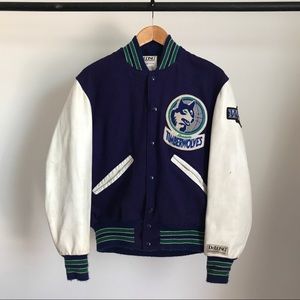 VINTAGE MINNESOTA TIMBERWOLVES LETTERMAN JACKET